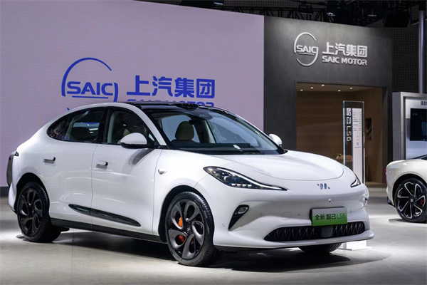 汽車行業(yè)加速變革，上汽集團(tuán)迎“潮”而上
